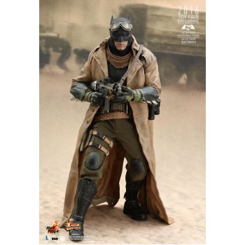 Фигурка HOT TOYS 1:6 Бэтмен против Супермена Версия: Кошмар