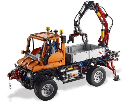 Конструктор LEGO Technic Mercedes-Benz Unimog U 400 Арт. 8110, 2047 дет.